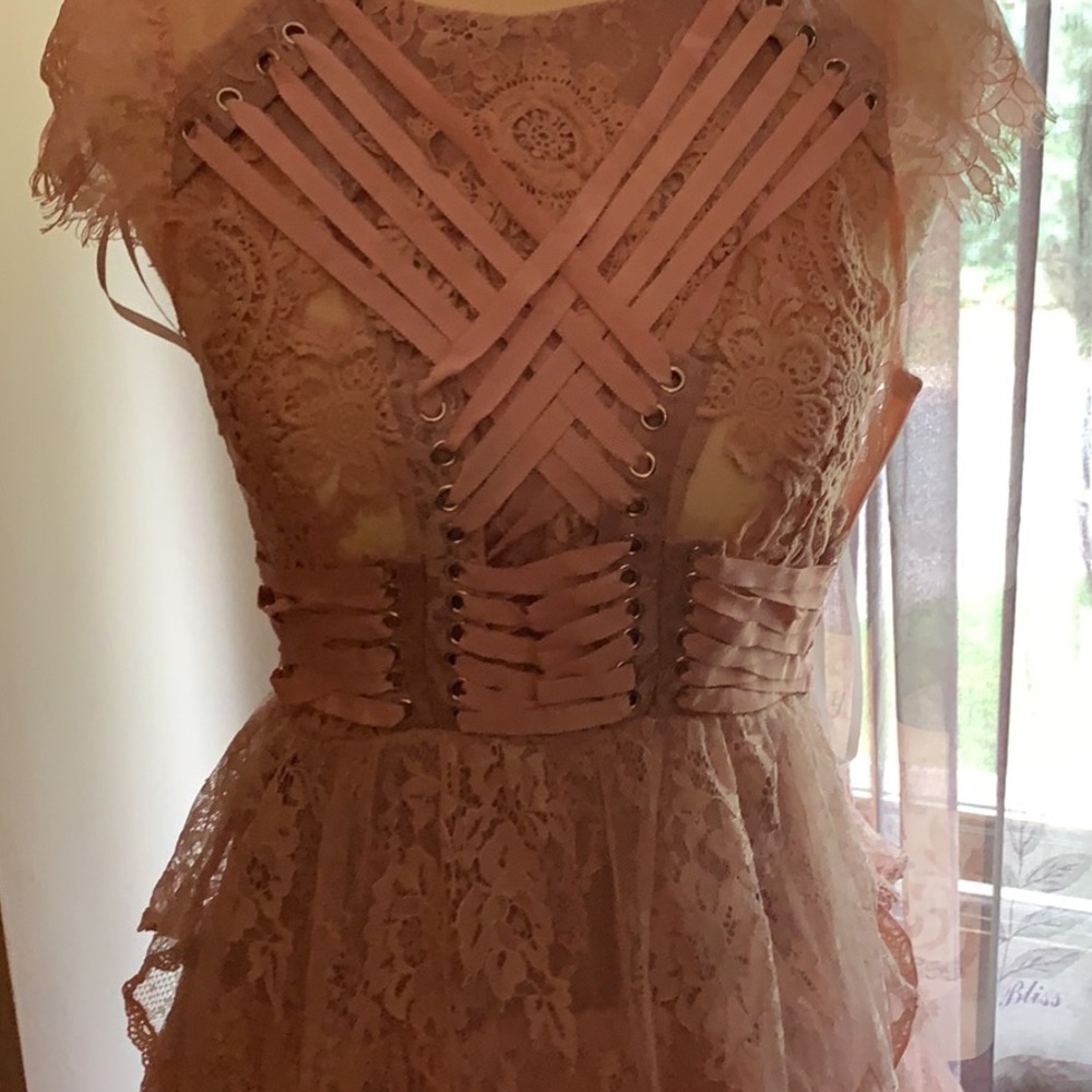 Dress - Picture 4 of 4